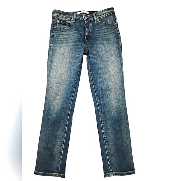 Aritzia Denim Forum | The Nico Mid Rise Skinny Crop | Woman's Jean |  Size 30 - Picture 2 of 14